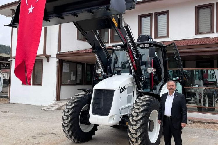 Bursa Harmancık'ın araç filosuna yeni iş makinesi