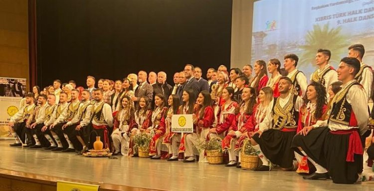 Bursa İnegöl Belediyesi Halk Dansları'ndan KKTC performansı 4