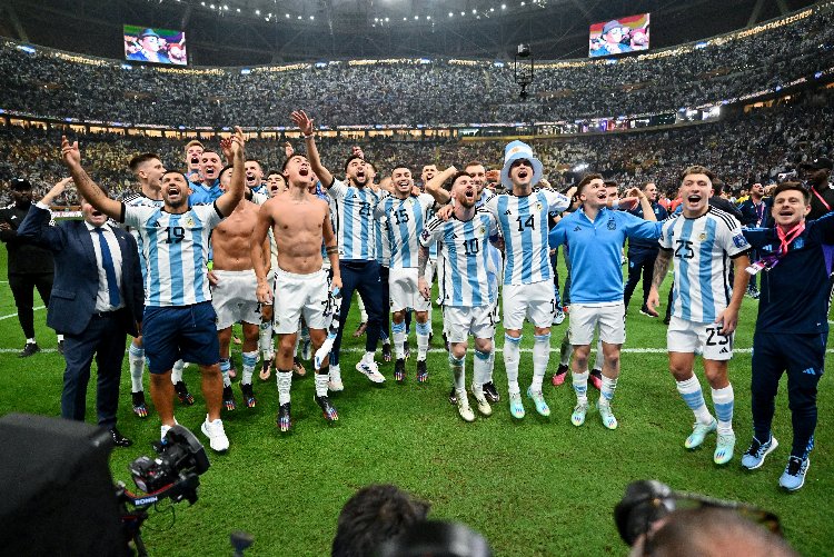 Dünya futbolunun en büyüğü belli oldu... Dünya Kupası Arjantin'in 3