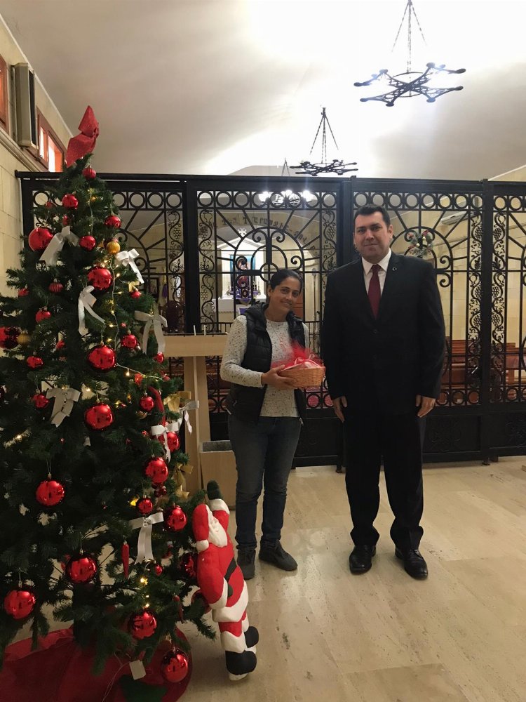 Hatay'da kiliselere Büyükşehir'den 'Noel' hediyesi 2
