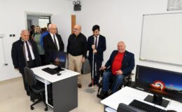 İzmir Karabağlar’da görme engellilere teknolojik laboratuvar