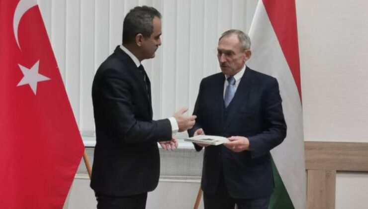 Bakan Özer’in Macaristan temasları sürüyor