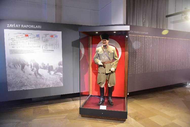 Harbiye'de tarihi ve askeri 100. yıl sergisi ziyaretçileri bekliyor 1