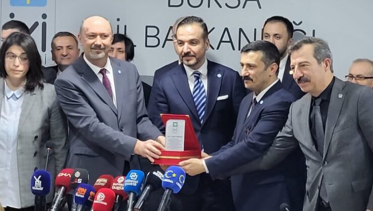 Bursa’da İYİ Parti’nin yeni yönetimi kolları sıvadı
