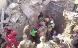 Kahramanmaraş’taki enkazdan 3 kişi sağ salim kurtarıldı
