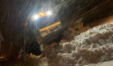Kayseri Büyükşehir’den kırsalda kar mücadelesi