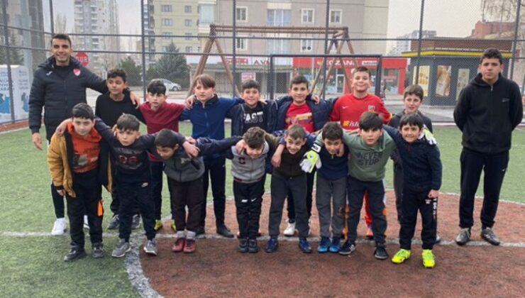Kayseri Melikgazi’de futbol kursuna büyük ilgi