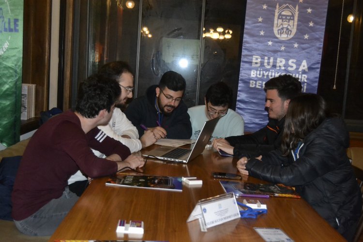 Bursa'da hayat gençlerle güzel 1