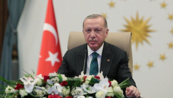 Erdoğan’a da dikkat et, Tayyip ismine de… Elinize, dilinize dursun!
