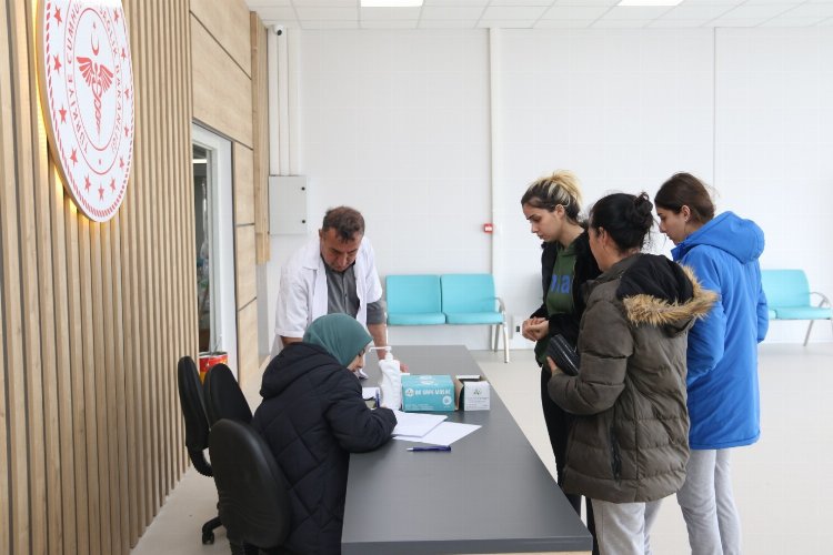 Kocaeli Büyükşehir Hastanesi Hatay'da hasta kabulüne başladı 1