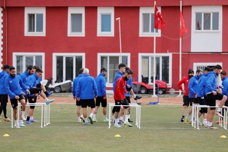 Nevşehir Belediyespor'un rakibi Yeni Mersin idmanyurdu 6 Nevşehir Belediyespor'un rakibi Yeni Mersin idmanyurdu