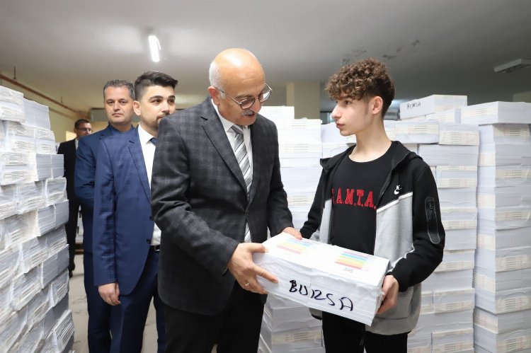 MEB'in yardımcı kaynakları Bursa'da dağıtılıyor 1