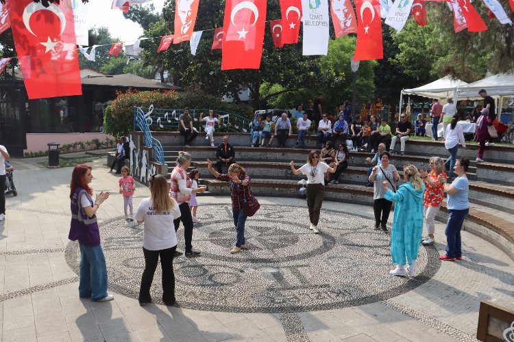 İzmitliler '3. İyilik Şenliği'nde buluştu 2 İzmitliler '3. İyilik Şenliği'nde buluştu 2