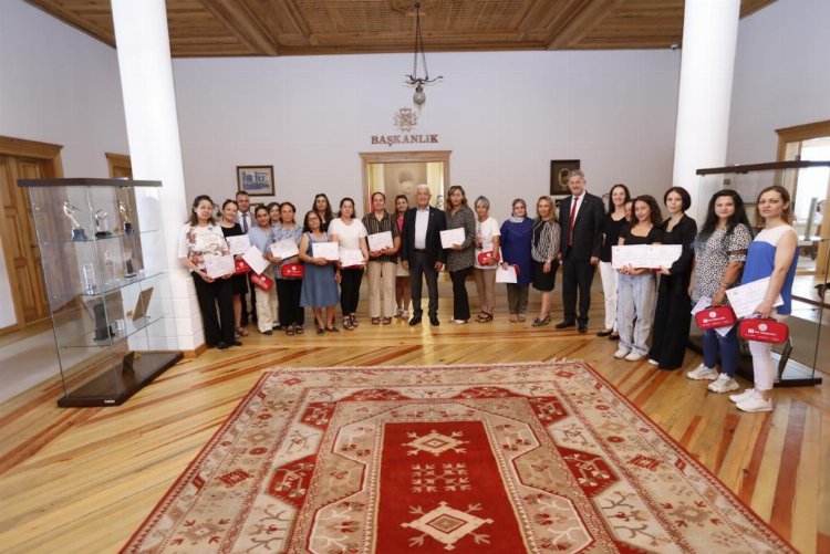Muğla'da 'Evde Bakım'ın sertifikaları Başkan Gürün'den 2