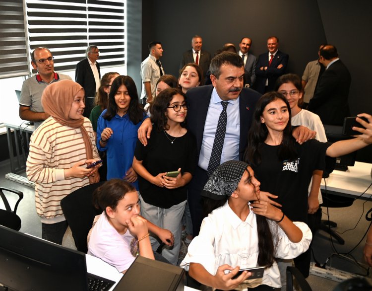 Bakan Tekin Konya'da eğitim ve spor tesisleri açılışları yaptı 1