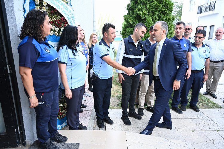 Bursa'da Başkan Aktaş'tan zabıtaya moral ziyareti 2