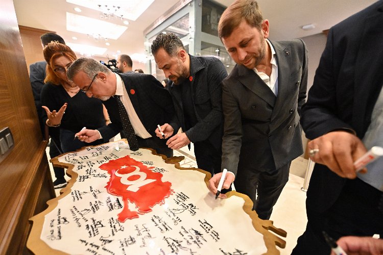 Bursa Büyükşehir Meclisi imzalarıyla tarihe not düştü 2