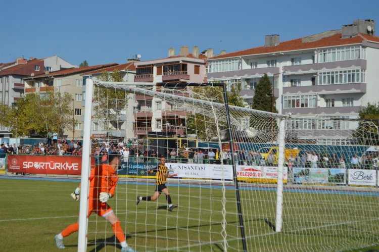 Keşanspor Babaeskispor’u 5-0 ile uğurladı 2