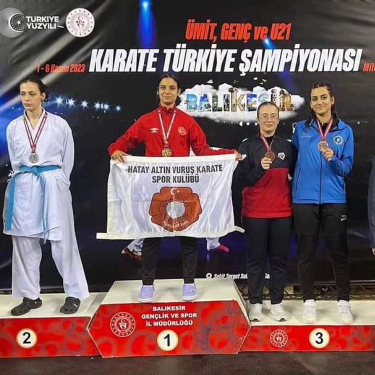 Bursa Büyükşehirli karatecilerden 4 madalya 1