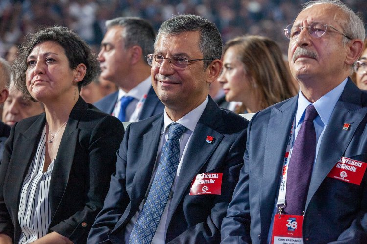CHP'nin yeni Genel Başkanı Özgür Özel 1