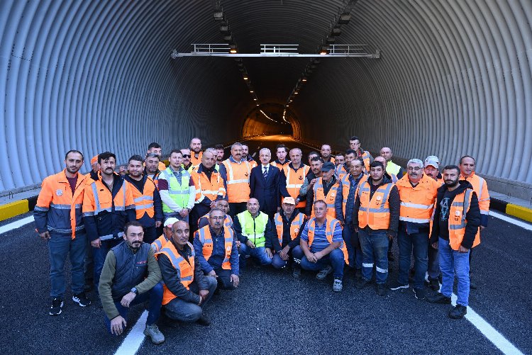 Bolu Dağı Tüneli araç trafiğine açıldı 3