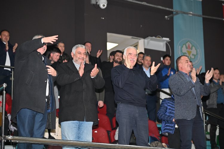 Manisa Büyükşehir Play-Off’lara şampiyon ünvanıyla gidiyor 2