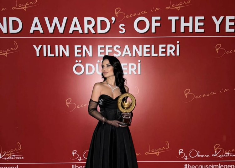 Cansenem kaplan güzelliğiyle dikkat çekti 1 Cansenem kaplan güzelliğiyle dikkat çekti 1