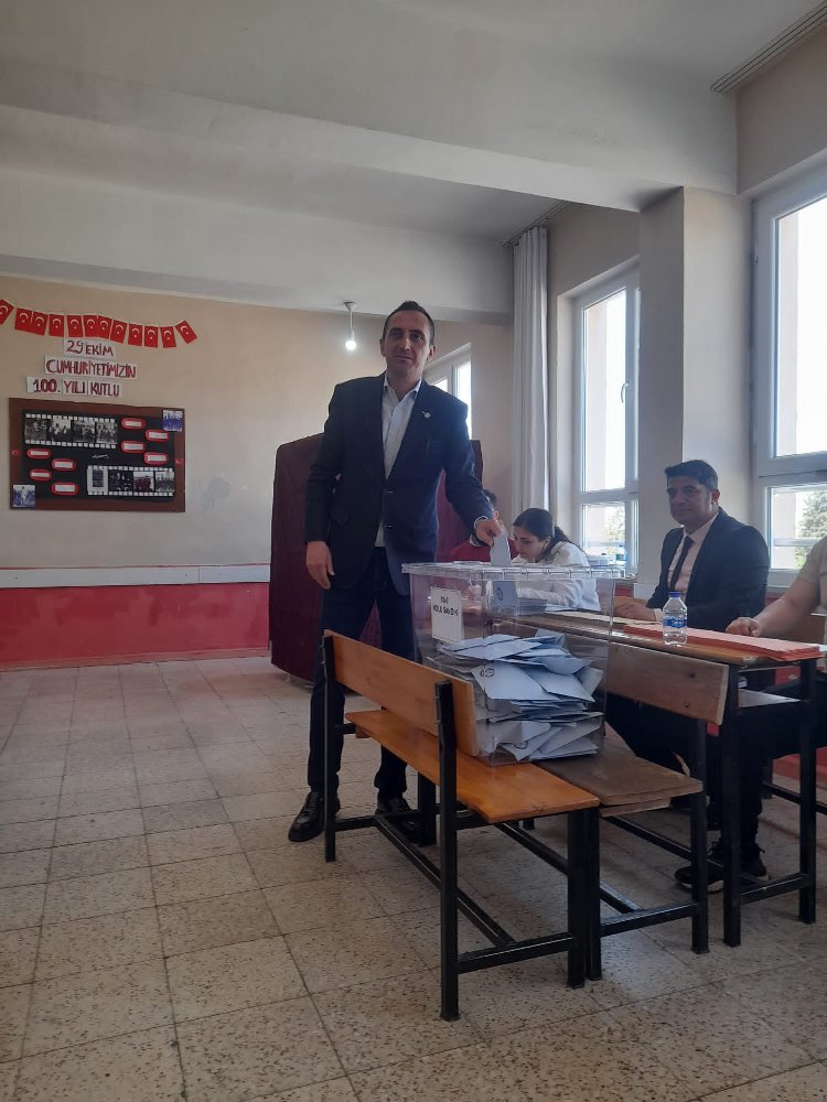 Edirne Keşan'da başkan adayları oylarını kullandı 2