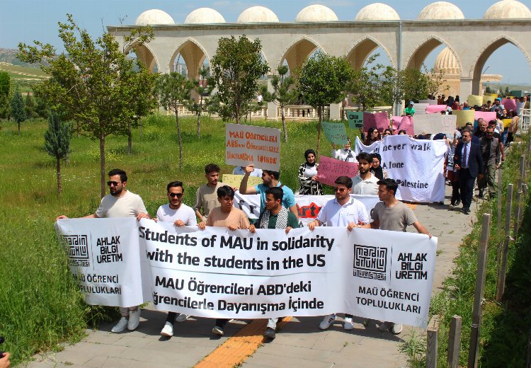 ABD’li öğrenci ve akademisyenlere Mardin’den destek geldi 1 ABD’li öğrenci ve akademisyenlere Mardin’den destek geldi 1