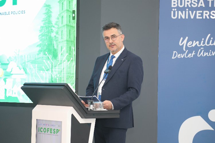 BTÜ’de küresel ekonomik gelişmeler değerlendirildi 1 BTÜ’de küresel ekonomik gelişmeler değerlendirildi 1