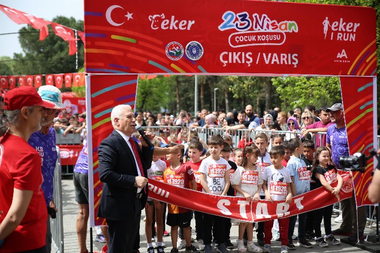 Bursa'da çocuklar bayramın tadını çıkarttı 2