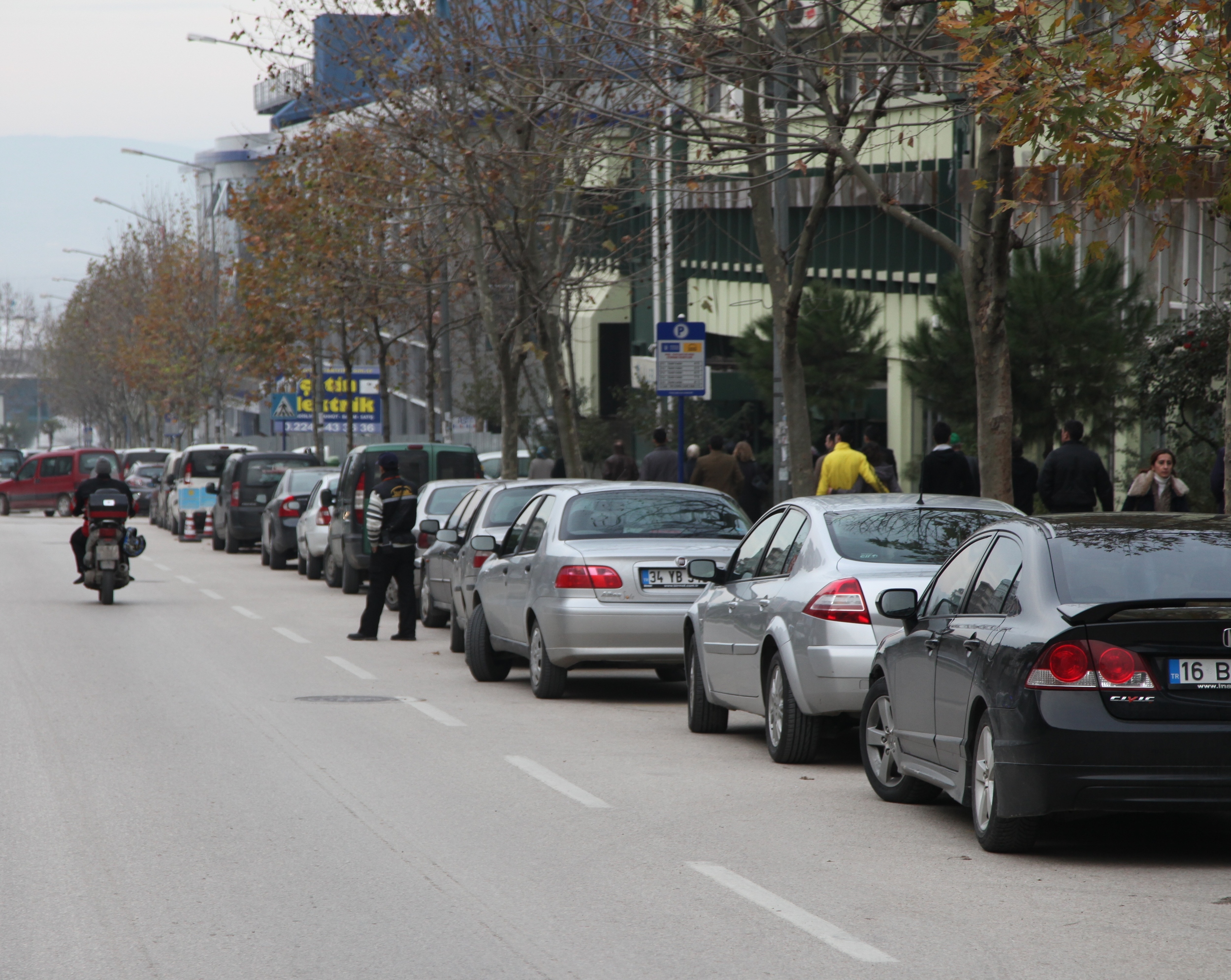 Bursa’da kamuya ait caddelerden alınan otopark ücreti kaldırılacak mı? 4