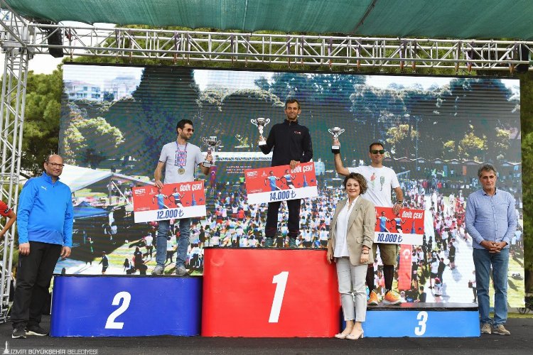 Maraton İzmir’de Kibiwot ve Tagel şampiyon 1