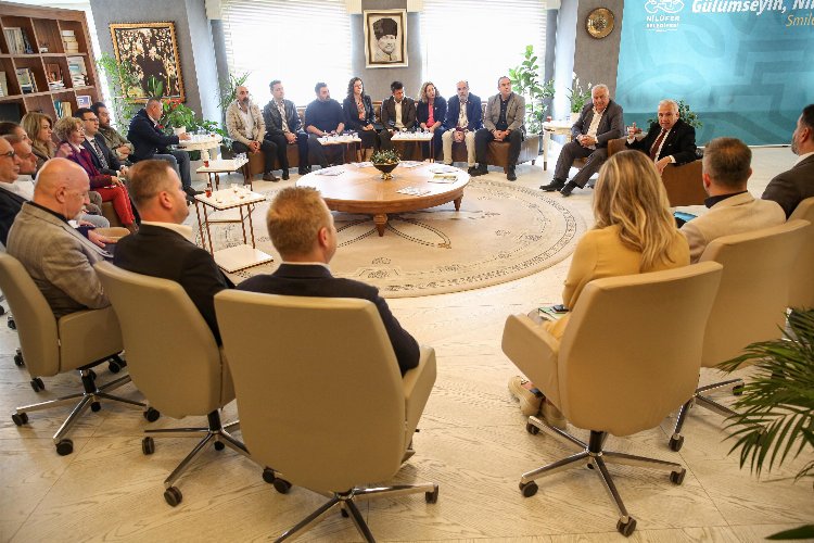 Nilüfer Belediyespor yönetiminden Başkan Özdemir’e ziyaret 1