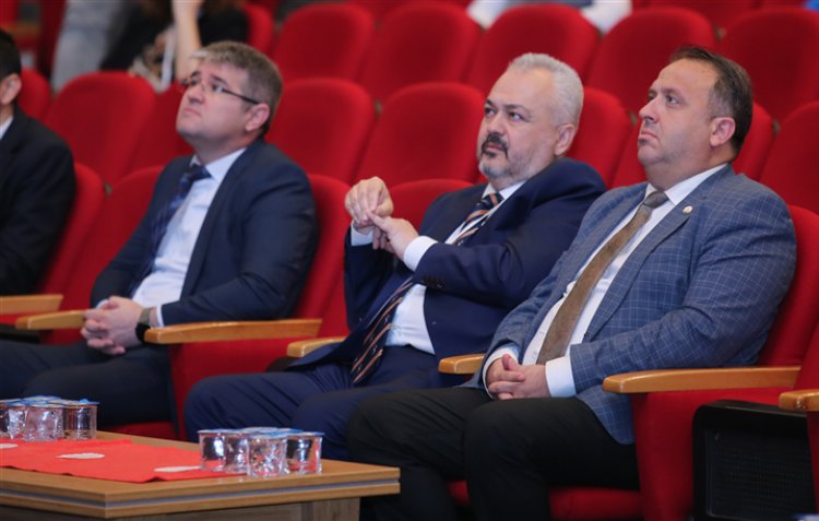 Trakya Aile Hekimleri Kongresinin 13.’sü düzenlendi 2 Trakya Aile Hekimleri Kongresinin 13.’sü düzenlendi 2